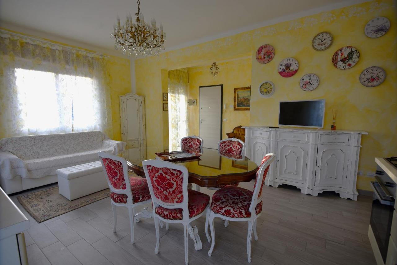 Le Bouganville Apartment Desenzano del Garda Exterior photo