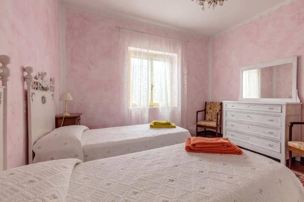 Le Bouganville Apartment Desenzano del Garda Exterior photo
