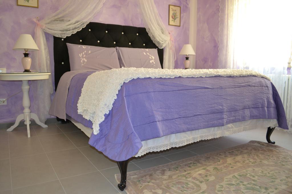 Le Bouganville Apartment Desenzano del Garda Exterior photo